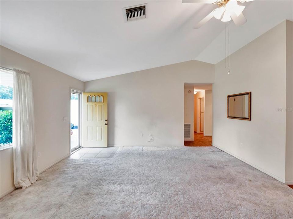 For Sale: $248,000 (2 beds, 2 baths, 1442 Square Feet)