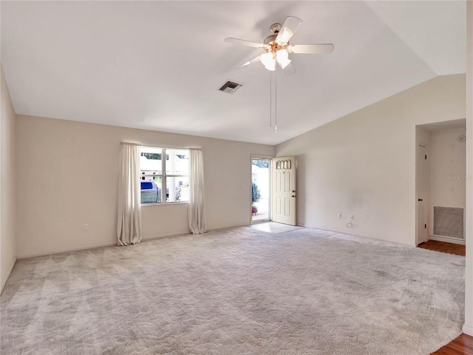 For Sale: $248,000 (2 beds, 2 baths, 1442 Square Feet)