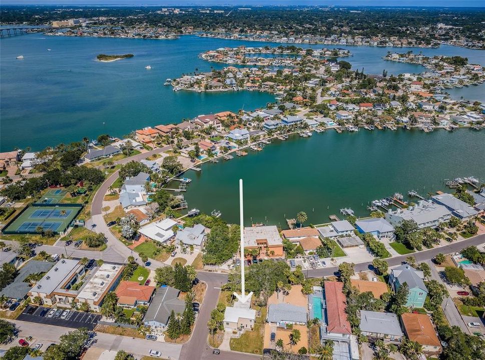 Active With Contract: $799,900 (3 beds, 2 baths, 1646 Square Feet)