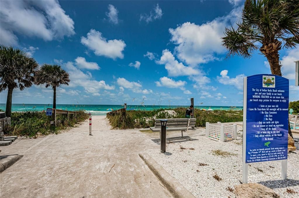 Beach access on 27th Ave.