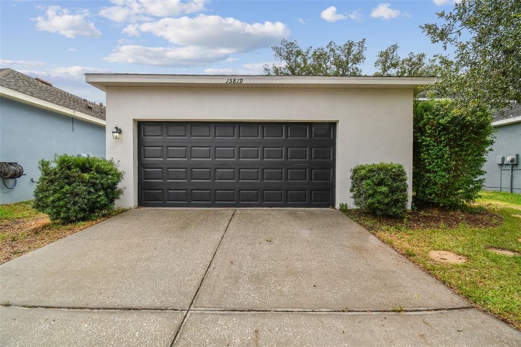 For Sale: $565,000 (3 beds, 2 baths, 2409 Square Feet)