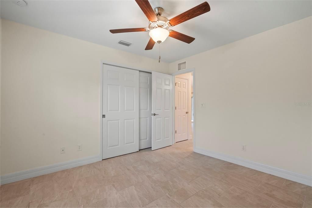 For Sale: $335,000 (3 beds, 2 baths, 1427 Square Feet)