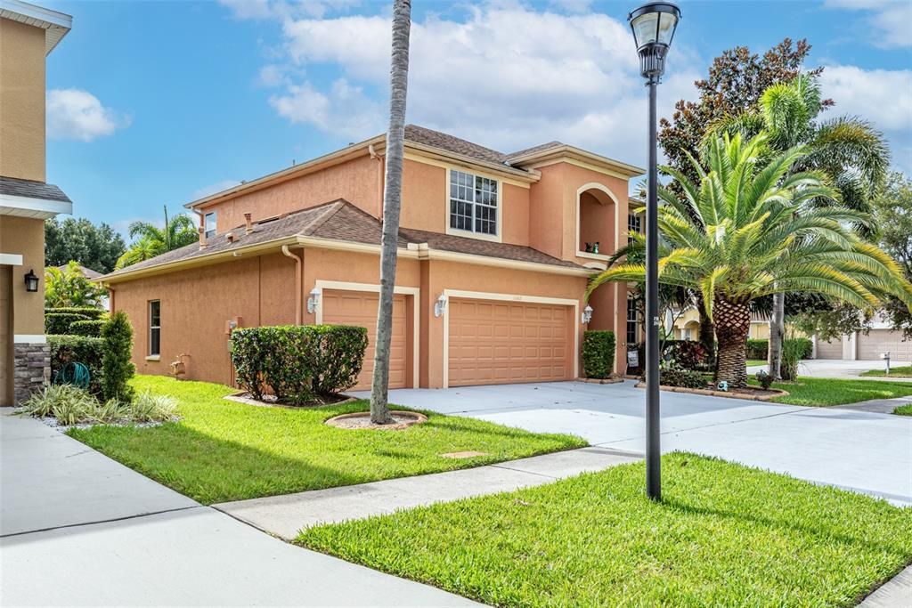 Active With Contract: $489,000 (5 beds, 3 baths, 2608 Square Feet)