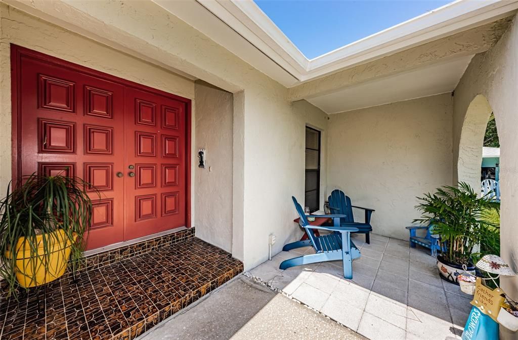 Active With Contract: $685,000 (4 beds, 3 baths, 2441 Square Feet)