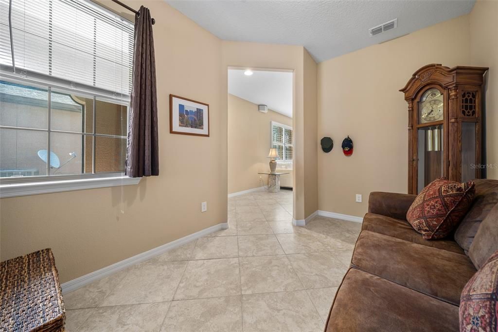 For Sale: $274,500 (2 beds, 2 baths, 1438 Square Feet)