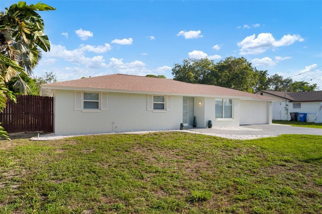 For Sale: $310,000 (3 beds, 2 baths, 1405 Square Feet)