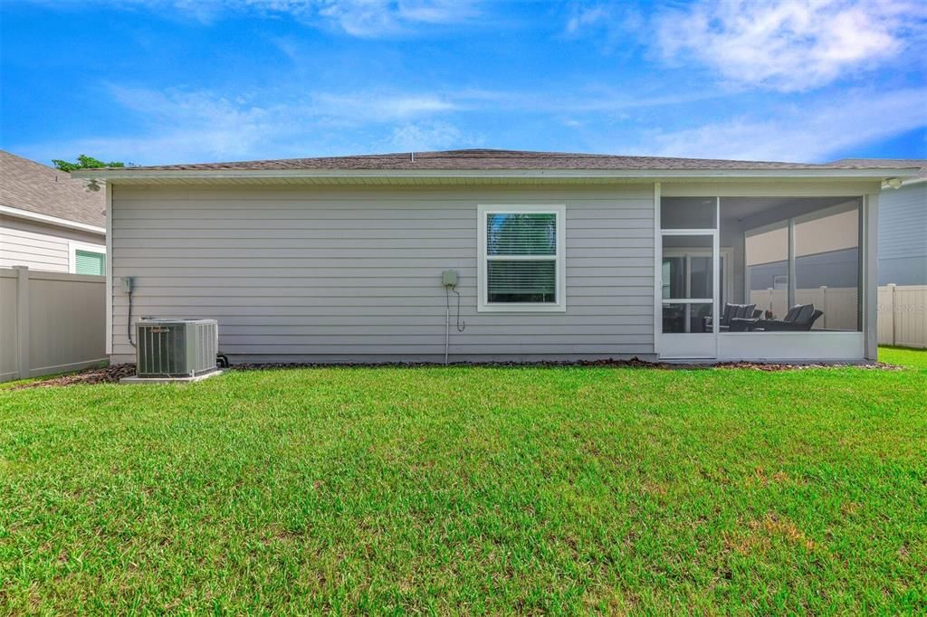 For Sale: $393,000 (3 beds, 2 baths, 1978 Square Feet)