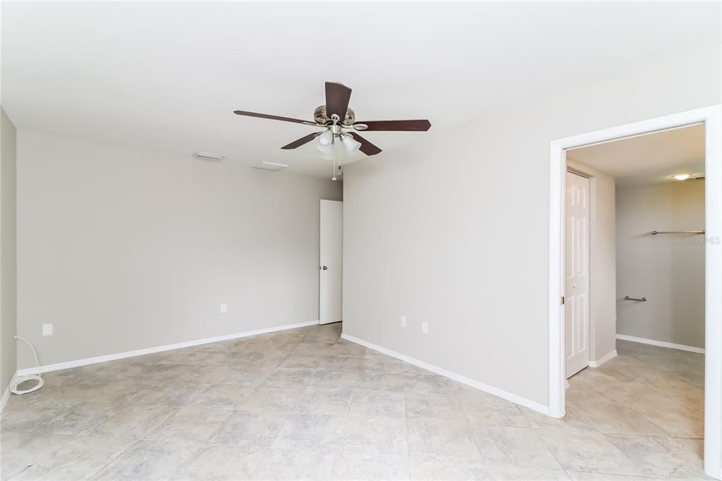 For Rent: $2,565 (3 beds, 2 baths, 1810 Square Feet)