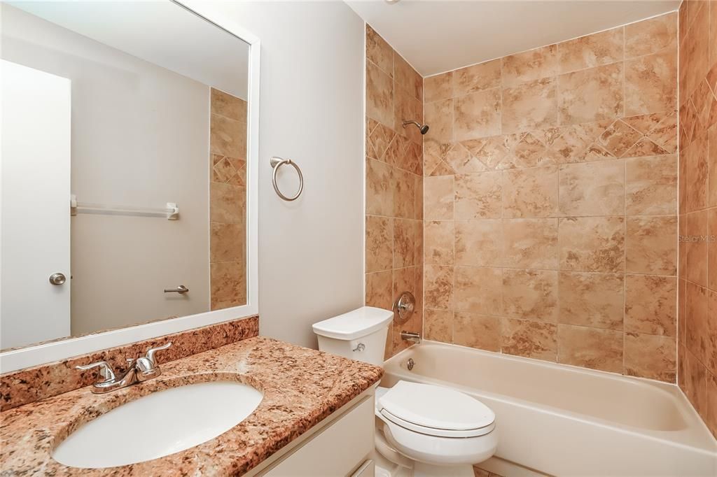 В аренду: $2,595 (3 спален, 2 ванн, 1330 Квадратных фут)