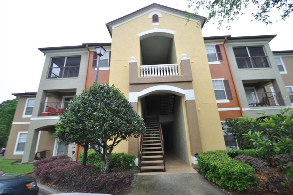 Recently Sold: $255,000 (2 beds, 2 baths, 1013 Square Feet)