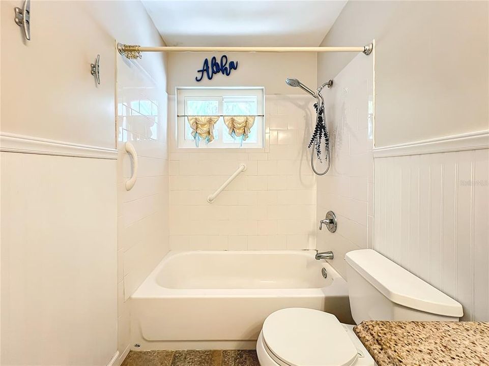 Tub/shower combination in guest bathroom