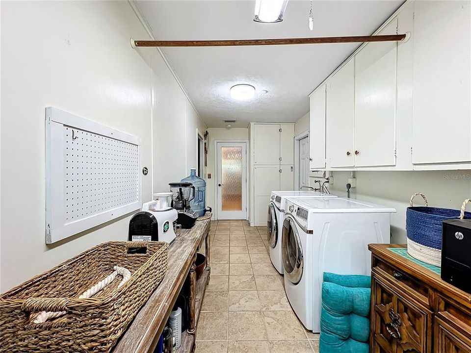 Plenty of room in the laundry room for storage