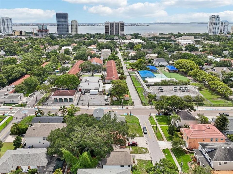 Active With Contract: $850,000 (3 beds, 2 baths, 1688 Square Feet)