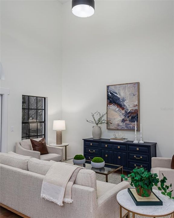 Active With Contract: $850,000 (3 beds, 2 baths, 1688 Square Feet)