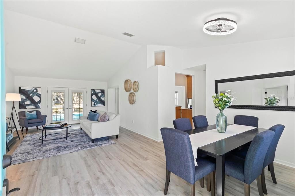 Active With Contract: $367,000 (3 beds, 2 baths, 1656 Square Feet)