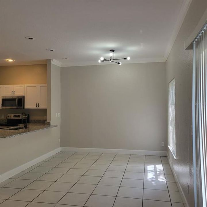 For Rent: $2,395 (4 beds, 2 baths, 1733 Square Feet)