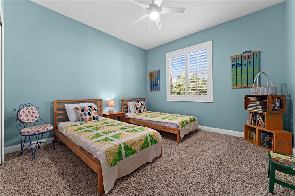 For Sale: $499,900 (3 beds, 2 baths, 2260 Square Feet)