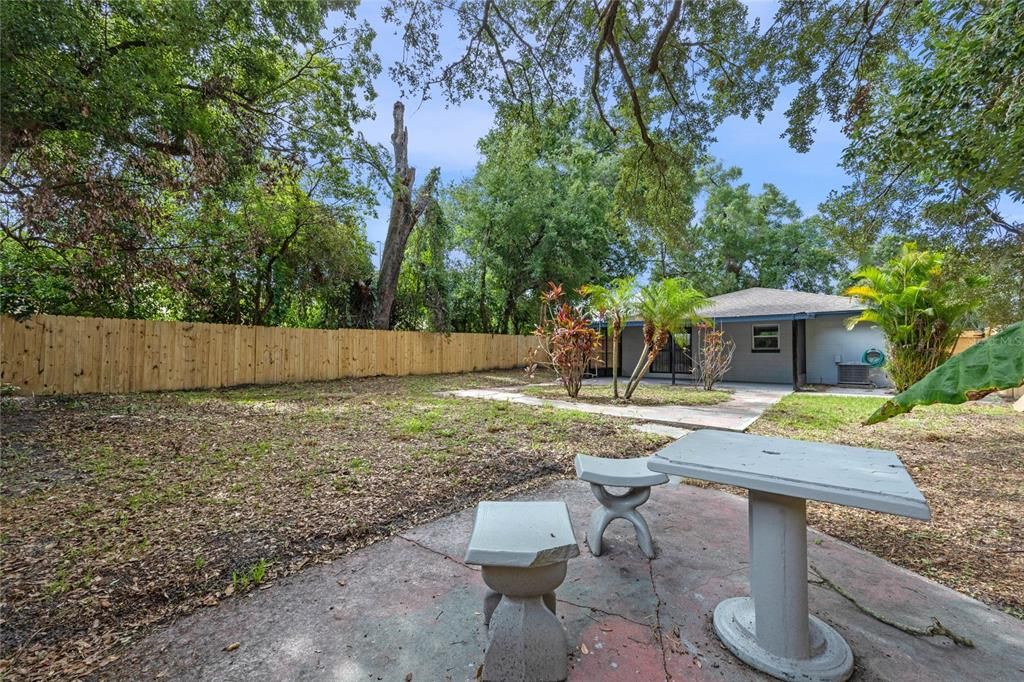 For Sale: $299,900 (3 beds, 2 baths, 1236 Square Feet)