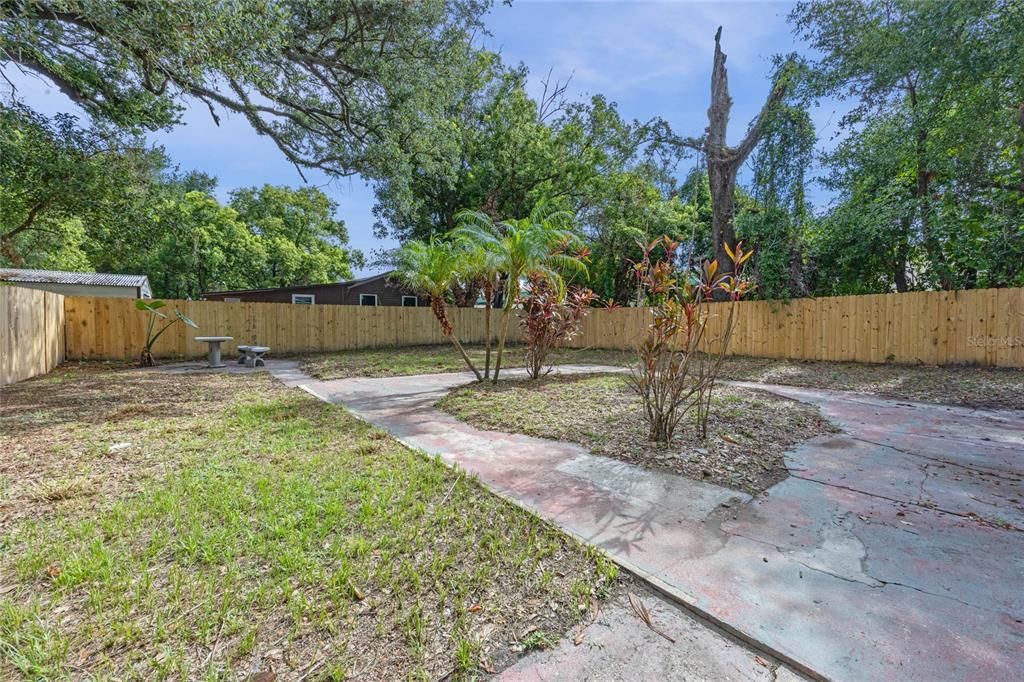 For Sale: $299,900 (3 beds, 2 baths, 1236 Square Feet)