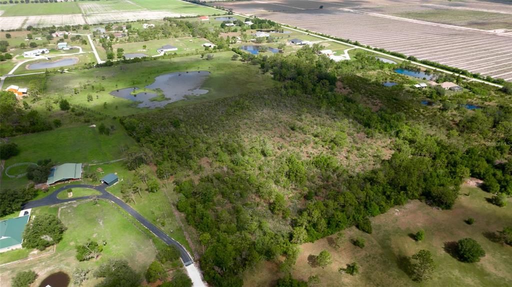 На продажу: $475,000 (9.35 acres)