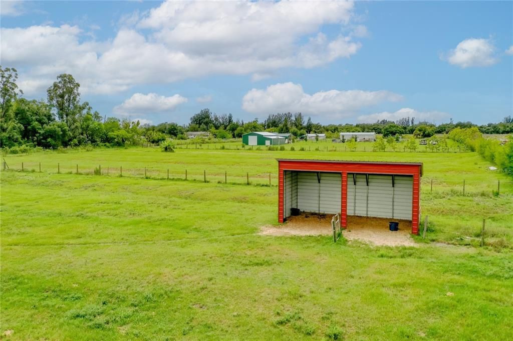 For Sale: $550,000 (3 beds, 2 baths, 1250 Square Feet)