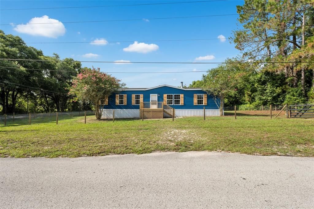 For Sale: $305,000 (3 beds, 2 baths, 1860 Square Feet)