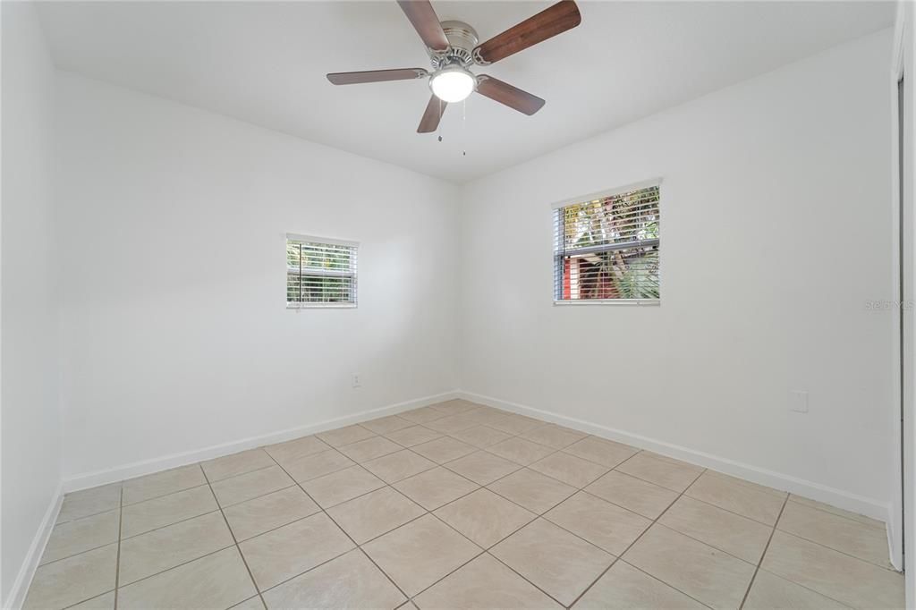 For Sale: $240,000 (2 beds, 1 baths, 748 Square Feet)