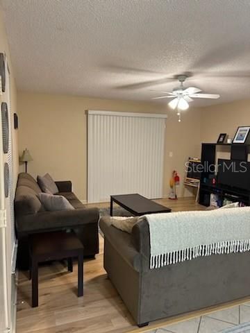 For Rent: $2,000 (2 beds, 2 baths, 900 Square Feet)