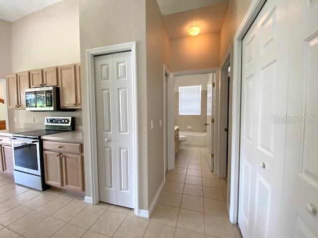For Sale: $334,900 (3 beds, 2 baths, 1531 Square Feet)