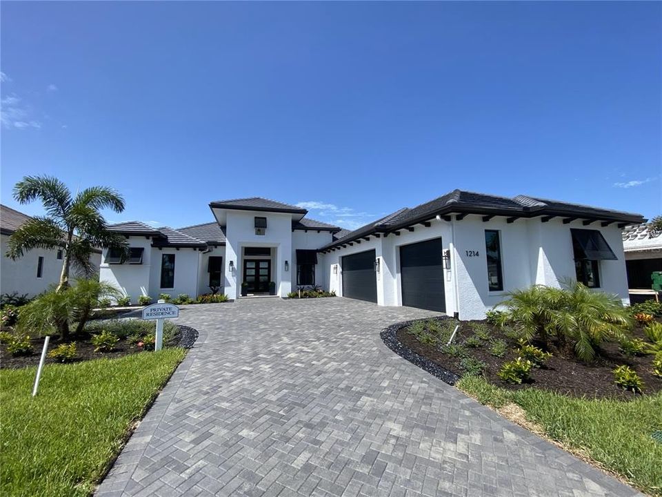 Recently Sold: $2,655,693 (3 beds, 3 baths, 3222 Square Feet)