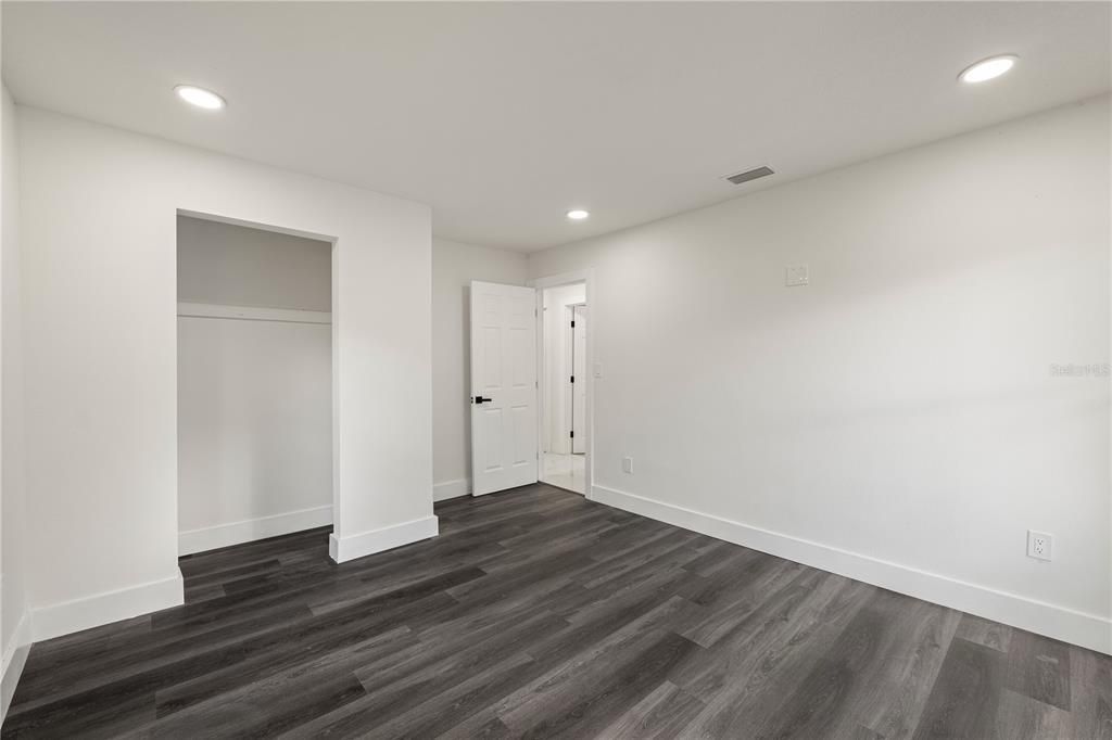 For Sale: $454,000 (3 beds, 1 baths, 1320 Square Feet)