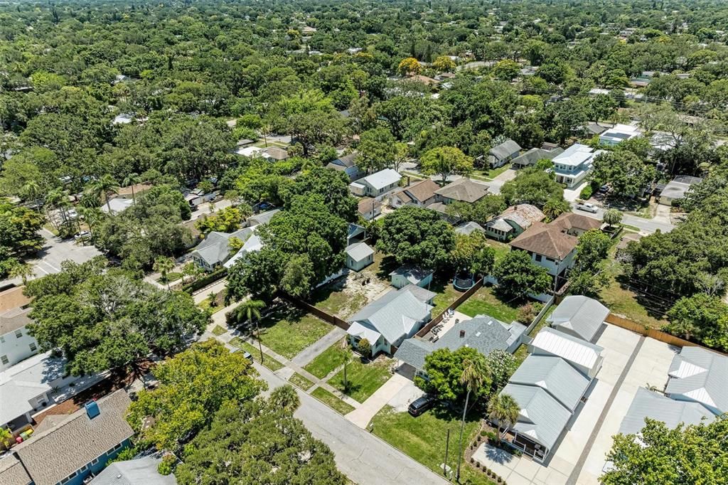 For Sale: $800,000 (4 beds, 2 baths, 1510 Square Feet)