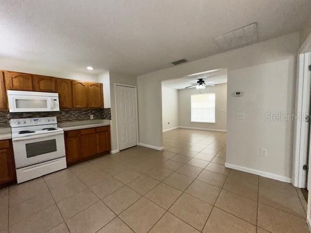 For Rent: $1,750 (3 beds, 2 baths, 1116 Square Feet)