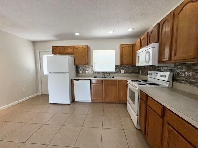 For Rent: $1,750 (3 beds, 2 baths, 1116 Square Feet)