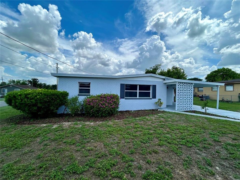 For Sale: $249,999 (3 beds, 2 baths, 1496 Square Feet)