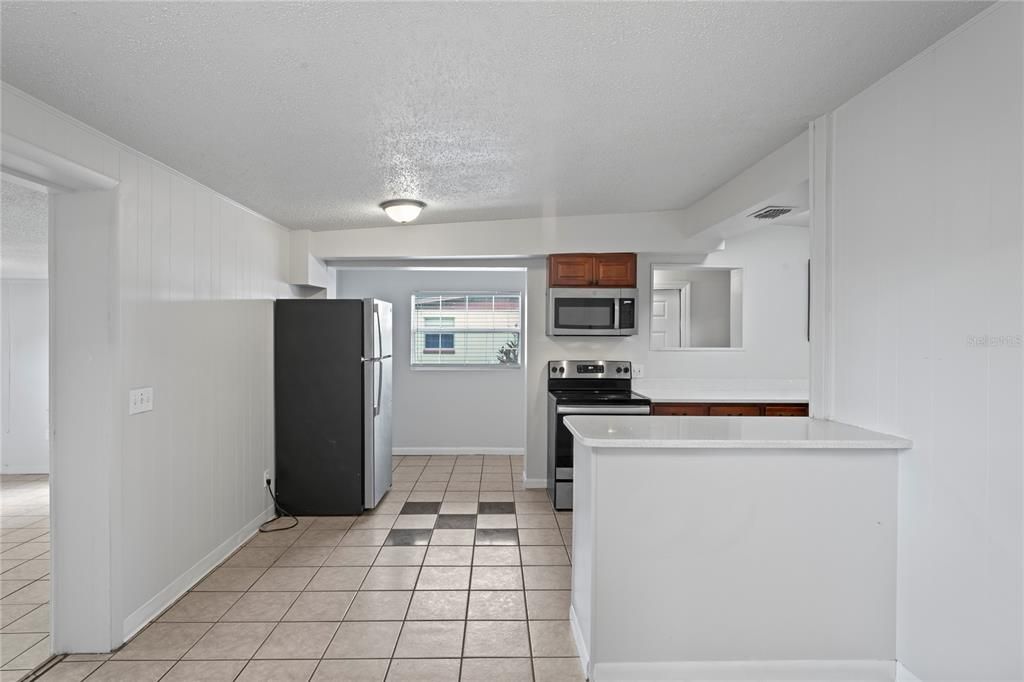 For Sale: $249,900 (3 beds, 1 baths, 1225 Square Feet)