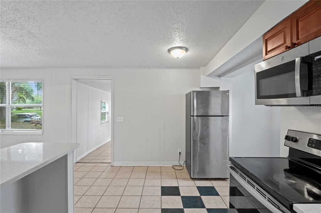 For Sale: $249,900 (3 beds, 1 baths, 1225 Square Feet)