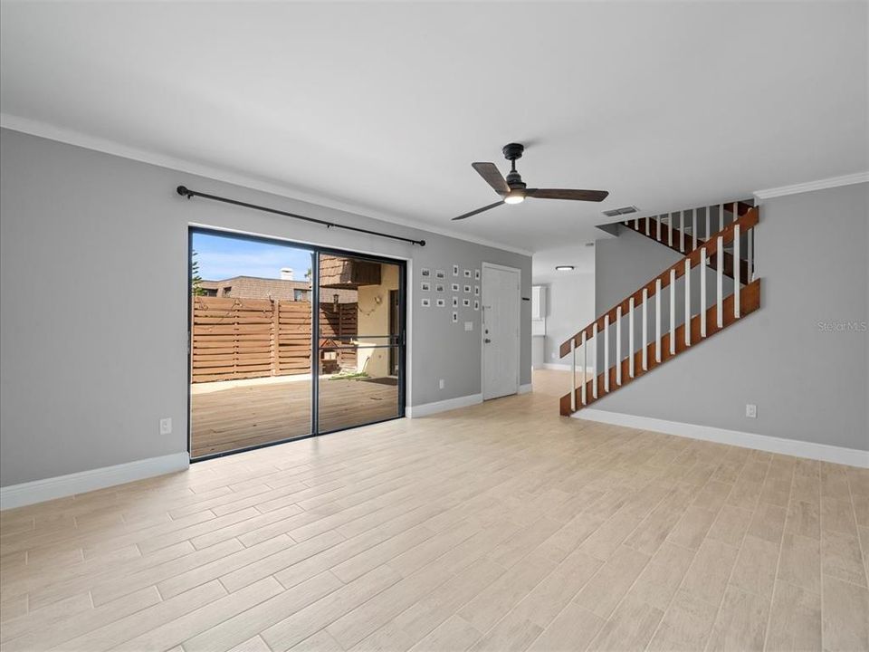 Active With Contract: $1,950 (2 beds, 2 baths, 1312 Square Feet)