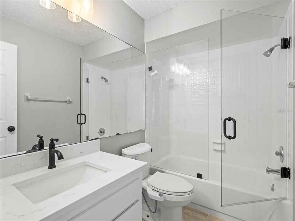 Active With Contract: $1,950 (2 beds, 2 baths, 1312 Square Feet)