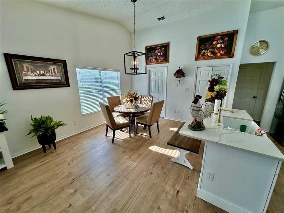 Kitchen & Dining area