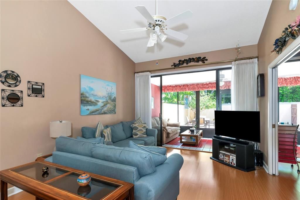 For Sale: $339,000 (2 beds, 2 baths, 1573 Square Feet)