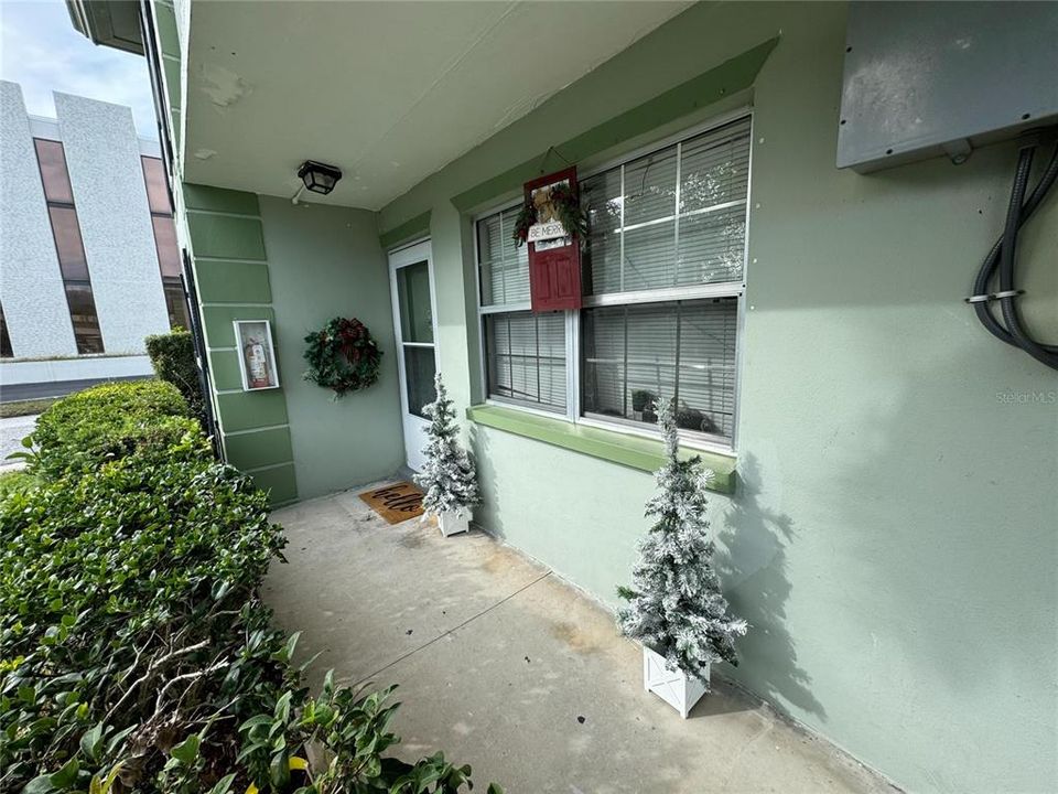 For Sale: $169,995 (2 beds, 2 baths, 1032 Square Feet)