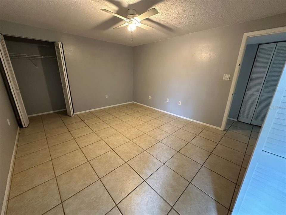 For Sale: $219,000 (1 beds, 1 baths, 686 Square Feet)