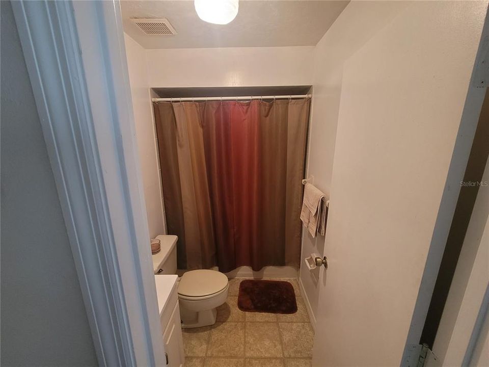 For Sale: $130,000 (2 beds, 2 baths, 1046 Square Feet)