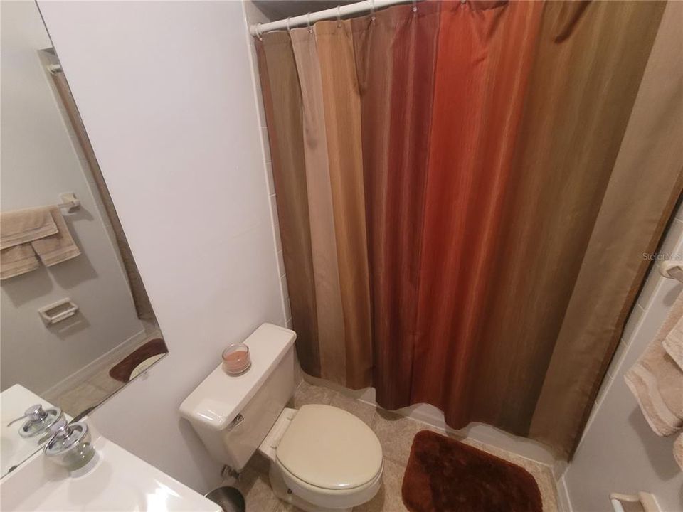 For Sale: $120,000 (2 beds, 2 baths, 1046 Square Feet)