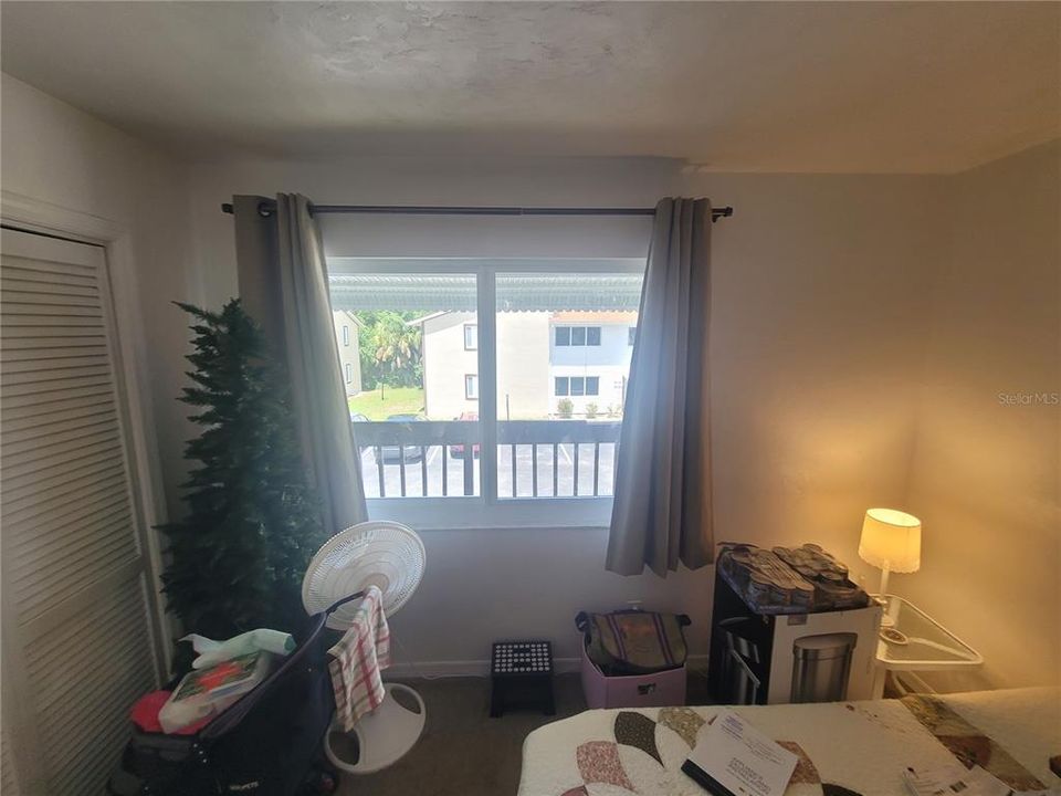 For Sale: $130,000 (2 beds, 2 baths, 1046 Square Feet)