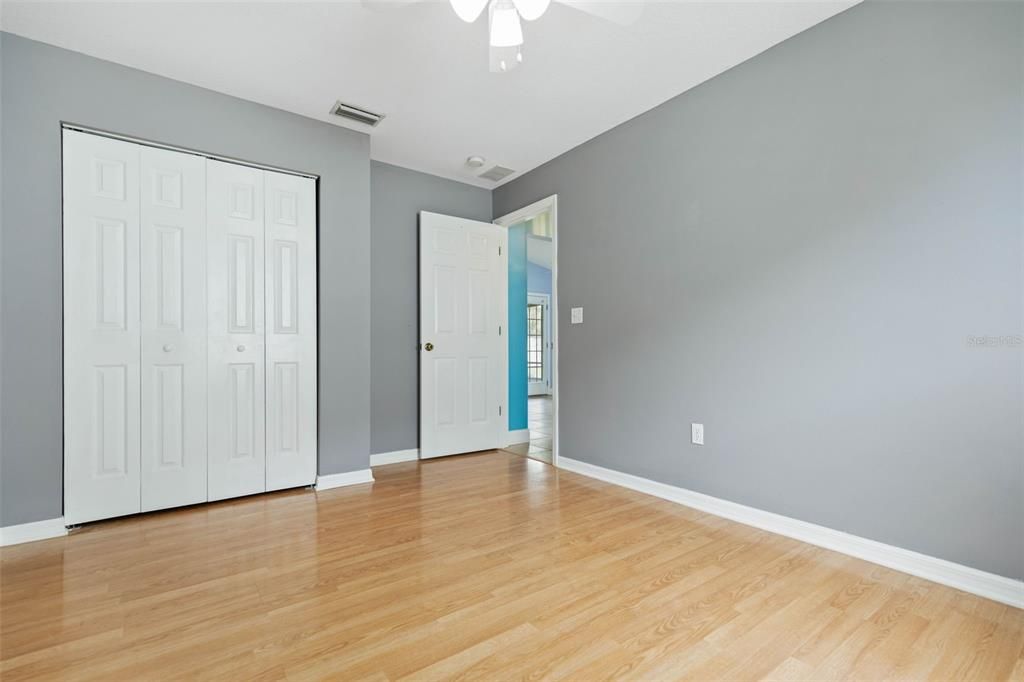 For Sale: $349,500 (3 beds, 2 baths, 1708 Square Feet)