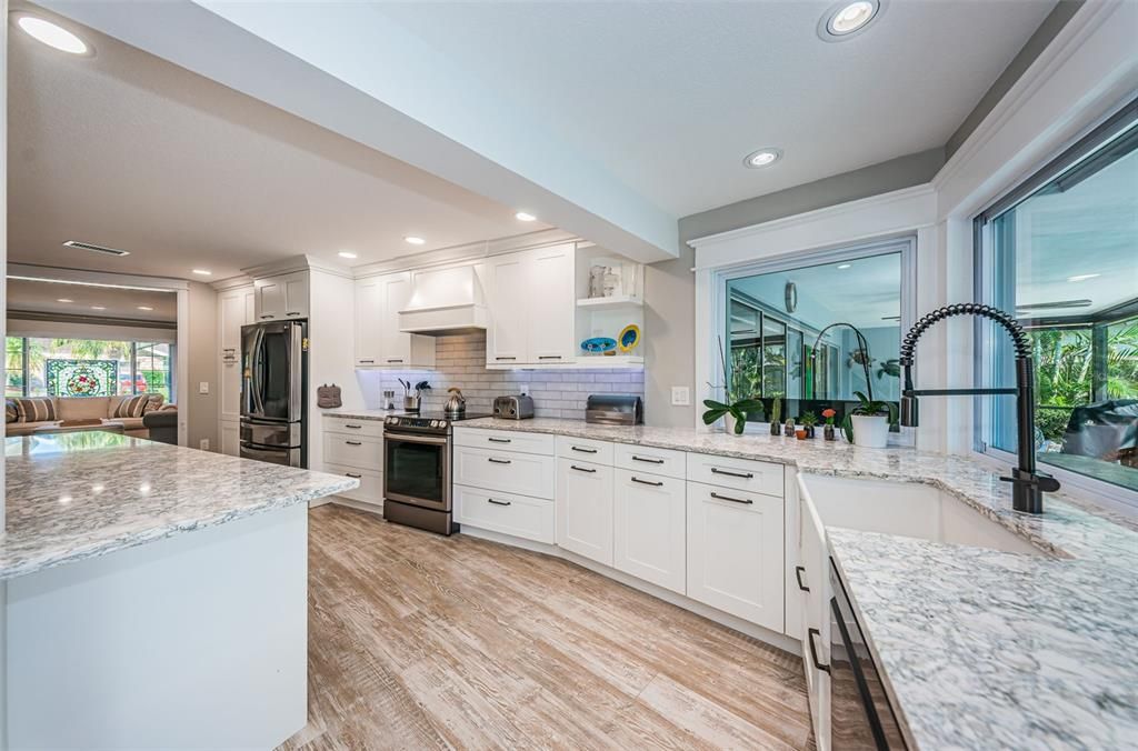 Expansive Kitchen!