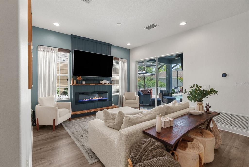 Active With Contract: $685,000 (5 beds, 4 baths, 2695 Square Feet)