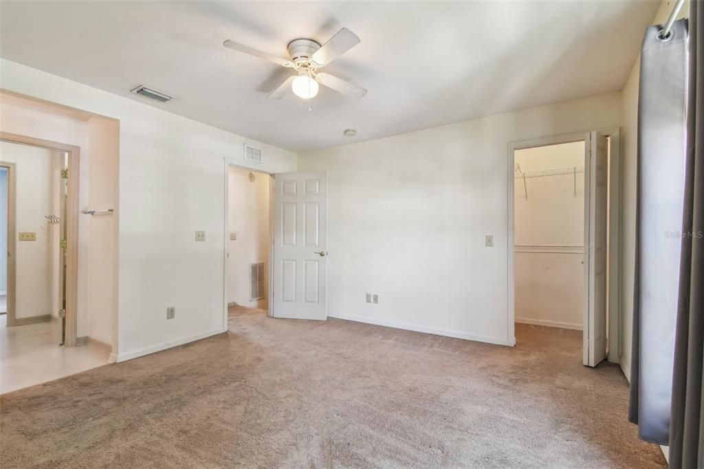 Active With Contract: $199,000 (3 beds, 2 baths, 1102 Square Feet)